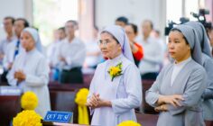 Gx. Chánh Tòa: Thánh lễ Tạ ơn mừng Kim Khánh Tu Dòng của Soeur Maria Hồng Phấn