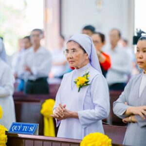 Gx. Chánh Tòa: Thánh lễ Tạ ơn mừng Kim Khánh Tu Dòng của Soeur Maria Hồng Phấn