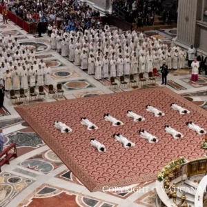 Đức Thánh Cha Lêo truyền chức linh mục cho 11 phó tế của giáo phận Roma