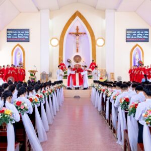 Gx. Phước Bình: Thánh lễ ban Bí tích Thêm Sức - Ngày 08.07.2025