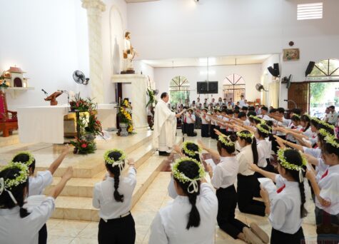 Gx. Văn Côi: Thánh lễ Tuyên hứa Bao đồng và Rước lễ lần đầu- 13.7.2025