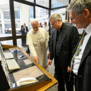 Giới thiệu Bộ Truyền thông Vatican