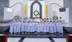 Giáo xứ Đá Bạc: 30 thiếu nhi rước Lễ lần đầu – Ngày 24.8.2025