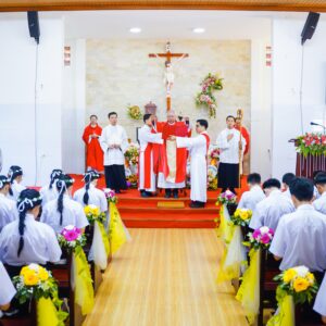 Gx. Long Tân: Thánh lễ ban Bí tích Thêm Sức – Ngày 03.8.2025