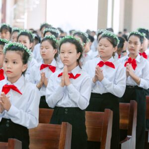 Giáo xứ Sơn Bình: 119 em thiếu nhi rước lễ lần đầu - 03.8.2025