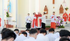 Giáo xứ Hồ Tràm: Đức cha Emmanuel cử hành Thánh lễ trao ban Bí tích Thêm Sức - Ngày 10.8.2025