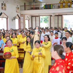 Gx. Phước Bình: Giới hiền mẫu mừng lễ Bổn mạng kính Thánh Mônica