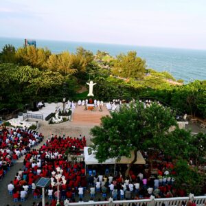 Núi Chúa Tao Phùng: Hành hương đầu tháng 8.2025