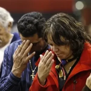 21 điều chúng ta thực hiện khi làm Dấu Thánh giá