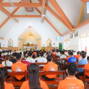 Giáo xứ Hòa Phước: Giới Trẻ Giáo Hạt Xuyên Mộc hành hương Năm Thánh 2025
