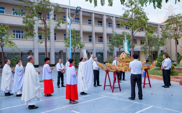 Gx. Phước Lâm: Mừng lễ Mẹ Mân Côi- Bổn mạng Hội Tận Hiến miền Phước Tỉnh