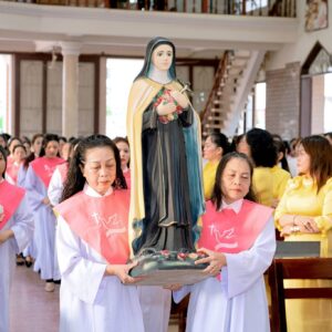 Gx. Phước Bình: Ca đoàn Giáo xứ mừng lễ Bổn mạng kính Thánh Têrêsa Hài Đồng Giêsu