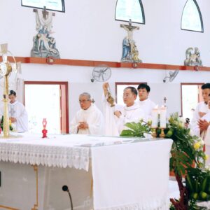 Gx. Láng Cát: Chầu Thánh Thể thay Giáo phận- 05.10.2025
