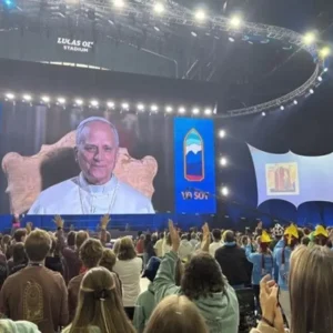 10 điểm chính trong bài huấn dụ của Đức Thánh cha Lêô XIV dành cho giới trẻ tại NCYC