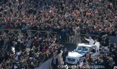 Tiếp kiến chung (12/11/2025)- ĐTC Lêô XIV: Tình huynh đệ giải phóng chúng ta khỏi sự ích kỷ, thù hận và kiêu ngạo