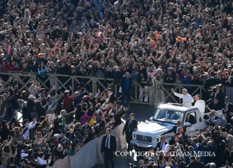 Tiếp kiến chung (12/11/2025)- ĐTC Lêô XIV: Tình huynh đệ giải phóng chúng ta khỏi sự ích kỷ, thù hận và kiêu ngạo