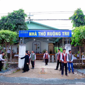 GIÁO XỨ RUỘNG TRE