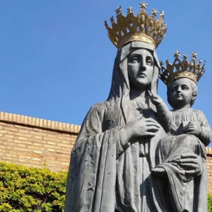 Bộ Giáo lý Đức tin công bố văn kiện về các tước hiệu của Đức Mẹ