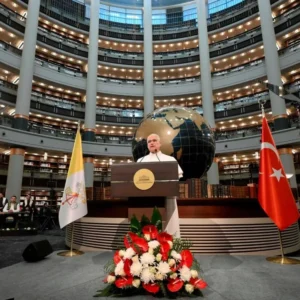 Diễn văn của Đức Thánh cha Lêô XIV trước Chính quyền, Xã hội dân sự và Ngoại giao đoàn