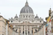 Vatican ban hành Quy chế Tổng quát mới và quy chế nhân sự cho Giáo triều Roma
