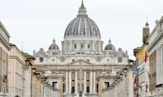 Vatican ban hành Quy chế Tổng quát mới và quy chế nhân sự cho Giáo triều Roma