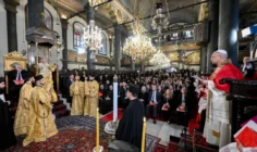 Đức Thánh Cha tham dự Phụng Vụ Thánh tại Nhà thờ Thượng Phụ của Giáo hội Chính Thống Constantinople