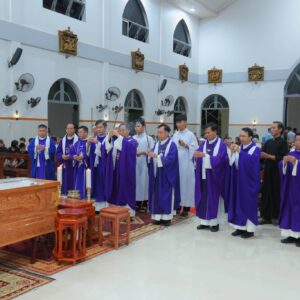 GX. HÒA SƠN: NGHI THỨC TẨN LIỆM VÀ THÁNH LỄ ĐƯA CHÂN CHA AUGUSTINÔ TRẦN THANH HÒA - 17.11.2025