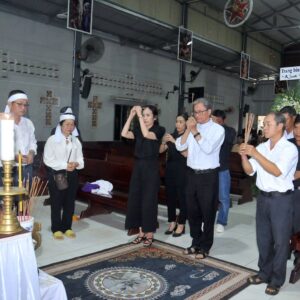 Giáo xứ Thiện Phước: Kính viếng thi hài Cha Phaolô Nguyễn Thanh Vũ - 30.11.2025