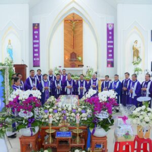 Lễ tang Cha Augustinô: Kính viếng chiều ngày 19.11.2025