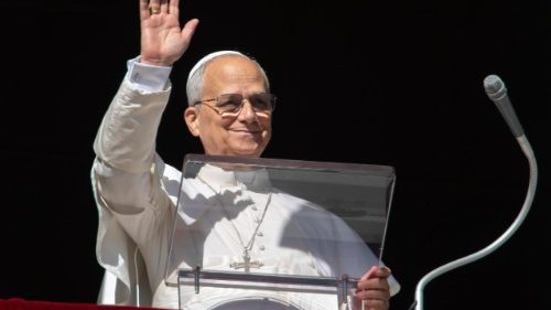 Kinh Truyền Tin (09/11): Chúng ta là Hội Thánh của Đức Kitô, Thân Thể của Người.