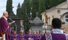 Thánh lễ tại nghĩa trang Verano (2/11): Tình yêu chiến thắng sự chết