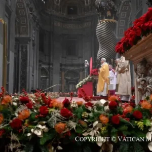 ĐTC dâng Thánh Lễ Đêm Giáng Sinh tại Đền thờ Thánh Phêrô