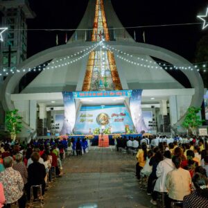 Gx. Vinh Châu: Canh thức và Thánh lễ Đêm mừng Chúa Giáng Sinh 2025