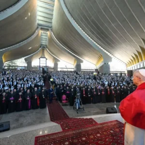 Diễn văn của Đức Thánh cha Lêô XIV trong buổi gặp gỡ các giám mục, linh mục, phó tế, tu sĩ nam nữ và nhân viên mục vụ tại Đền thánh Đức Mẹ Libăng, Harissa