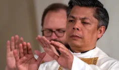 Thêm một linh mục gốc Việt làm giám mục tại Mỹ