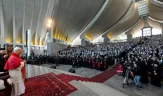 Trực tiếp chuyến tông du Libăng (01/12/2025): Gặp gỡ các giám mục, linh mục, tu sĩ nam nữ và nhân viên mục vụ tại Đền Đức Mẹ Libăng ở Harissa.