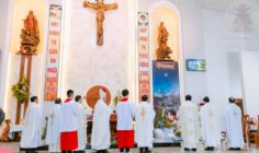 Gx. Xuân Trường: Đức cha Giáo phận dâng lễ rạng đông mừng Chúa Giáng Sinh 2025