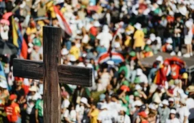 Cuộc hành hương của Thánh giá ngày Giới trẻ Thế giới khắp 15 giáo phận của Hàn Quốc