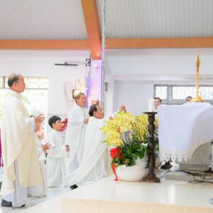 Gx. Hòa Phước: Chầu Thánh Thể thay Giáo phận- Ngày 04.01.2026