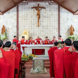 GP. Bà Rịa: Linh mục Đoàn dâng thánh lễ tại Nhà thờ Mồ các Vị Tử đạo