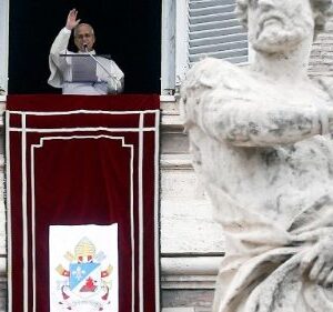 Kinh Truyền Tin (18/01): Đừng để mình bị xao lãng khi Chúa đi ngang qua