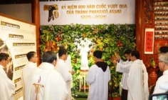 Thánh lễ Khai mạc Năm thánh Phan Sinh tại Việt Nam