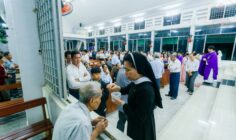 Gx. Thanh Phong: Cử hành phụng vụ Lễ Tro 2026