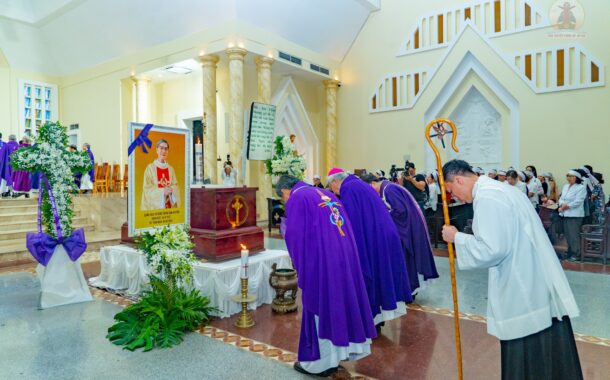 GP.Bà Rịa: Nghi thức di quan và Thánh lễ cầu nguyện cho Cha cố Phêrô Trần Văn Huyên tại Giáo xứ Vũng Tàu