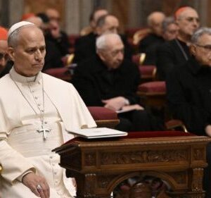 Đức Thánh Cha Lêô XIV và Giáo triều Roma bắt đầu tuần tĩnh tâm Mùa Chay