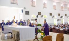 Gx. Hòa Lâm: Chầu Thánh Thể thay Giáo phận- Ngày 22.3.2026