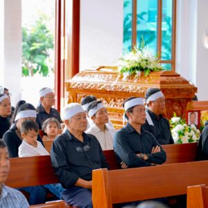 Gx. Nam Bình: Thánh lễ an táng Ông cố Gioan Trần Kim Tiến