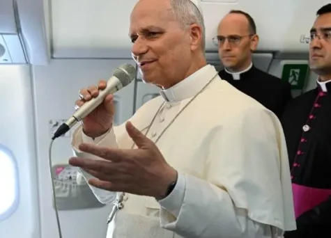 Đức Thánh Cha Lêô: Tôi đến Phi châu để khích lệ tín hữu Công giáo, không để tranh luận với ông Trump