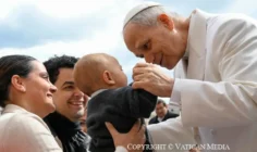 Tiếp kiến chung 1/4: Giáo dân là những viên đá sống động trong Giáo hội và chứng tá cho thế giới