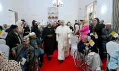 [Tông du Algeria] Đức Thánh Cha thăm nhà dưỡng lão của Dòng Tiểu Muội Người Nghèo